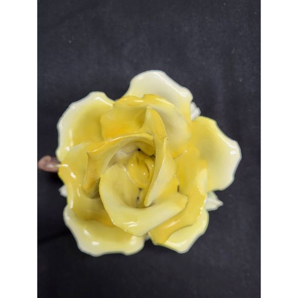 Nuova Capodimonte Rose Candlesticks - Picture 8 of 12